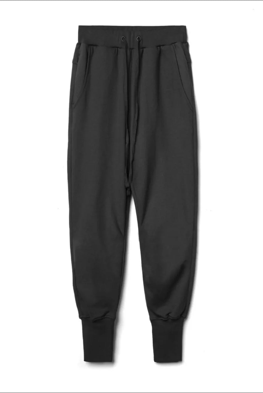 4a4db7db-5e1f-4b0d-a130-6f14e55301b7-Max