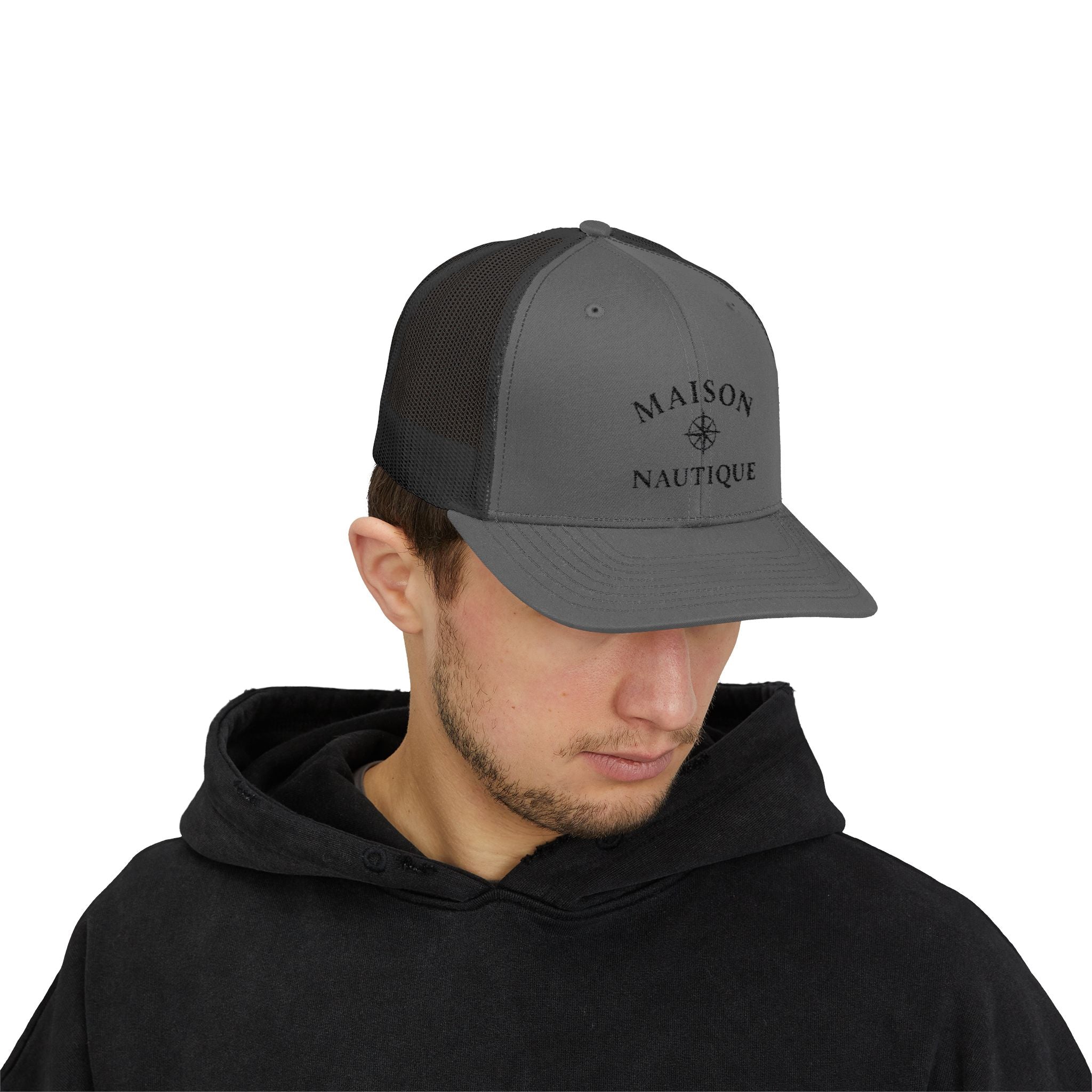 Maison Nautique Compass Trucker Hat – Classic Coastal Edition - Maison Nautique 